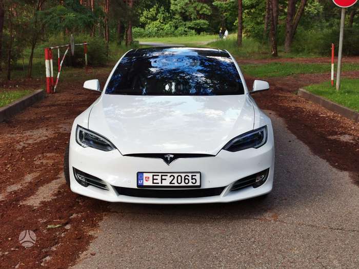 Tesla Model S, 90 kWh, hatchback