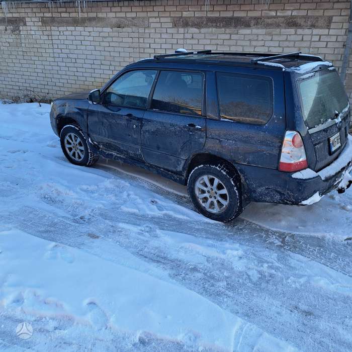 Subaru Forester, Минивэн
