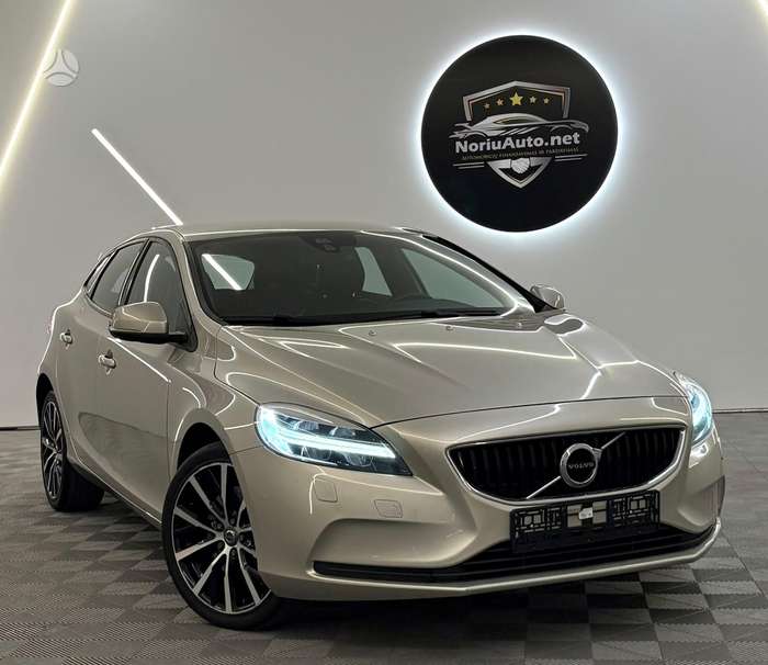 Volvo V40, 2.0 l., hatchback
