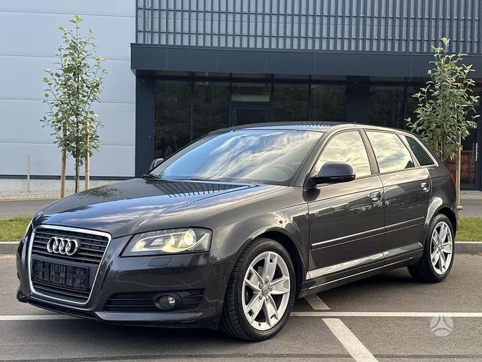 Audi A3, 1.6 l., Хэтчбек