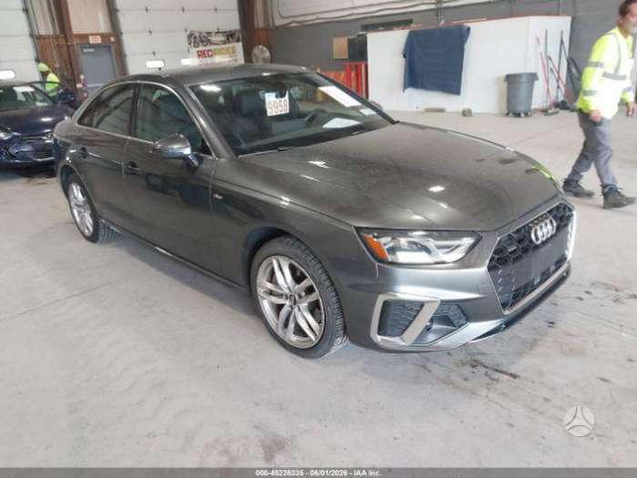 Audi A4, 2.0 l., Седан