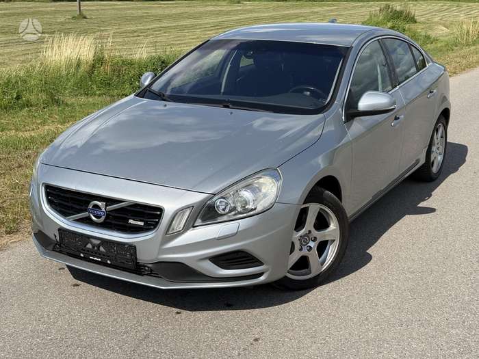 Volvo S60, 2.0 l., Седан