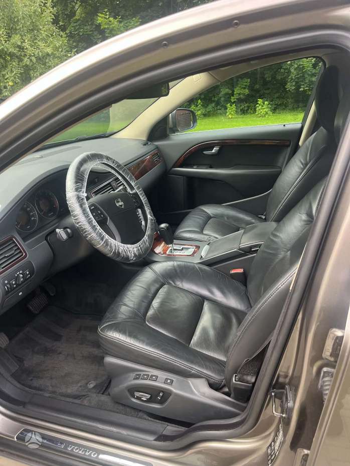 Volvo S80, 2.4 l., Седан