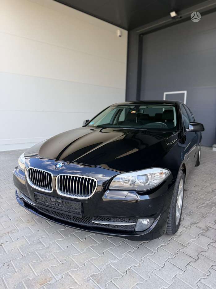 BMW 520, 2.0 l., Седан