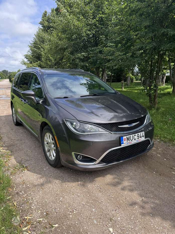 Chrysler Pacifica, 3.6 l., Минивэн