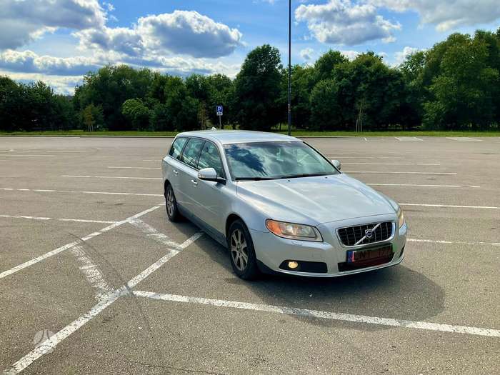Volvo V70, 2.4 l., wagon