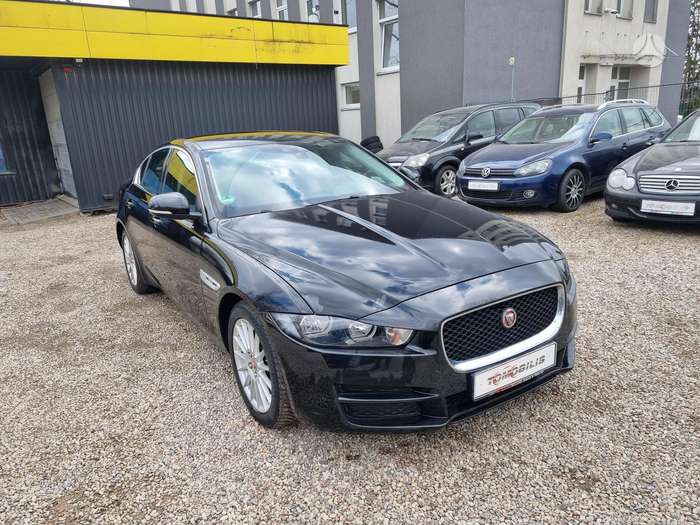 Jaguar XE, 2.0 l., Седан