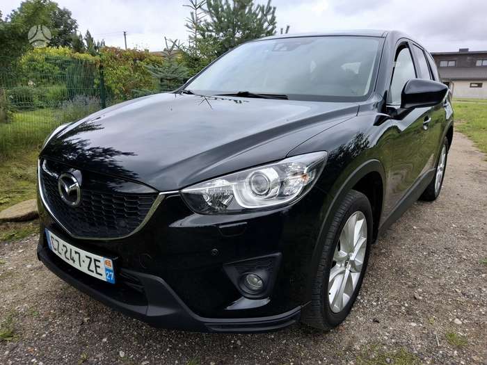 Mazda CX-5, 2.2 l., off-road / crossover