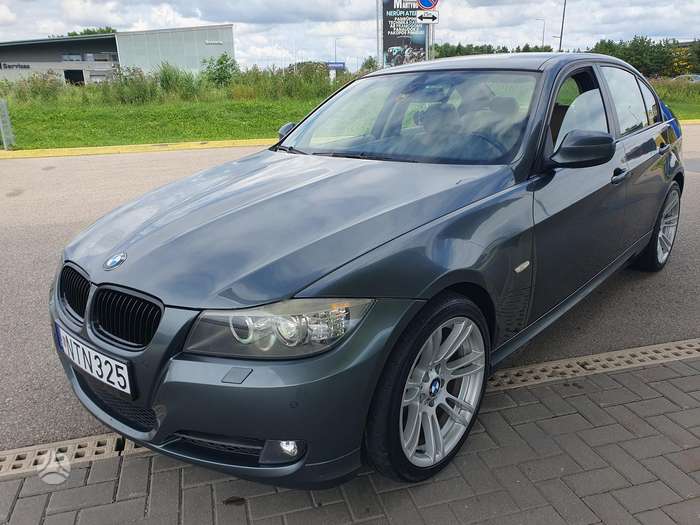 BMW 325, 3.0 l., Седан