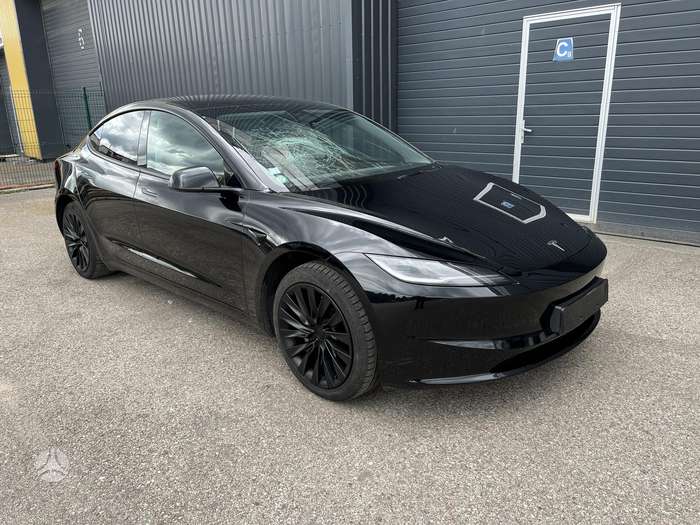 Tesla Model 3, 60 кВт·ч, Седан