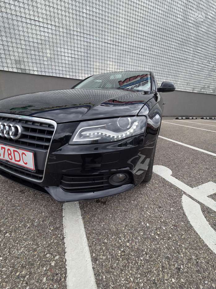 Audi A4, 1.8 l., Седан