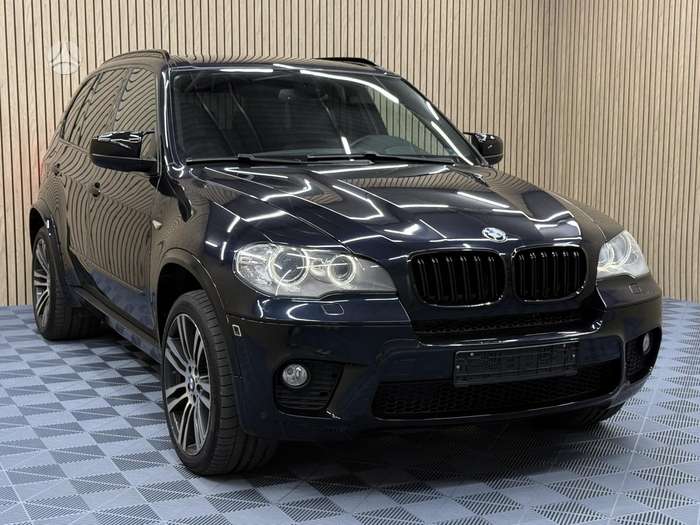 BMW X5, 3.0 l., off-road / crossover
