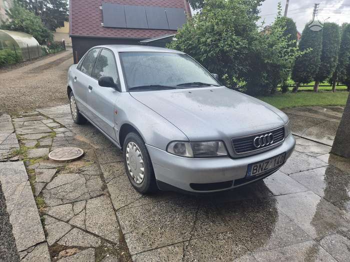 Audi A4, 1.6 l., Седан