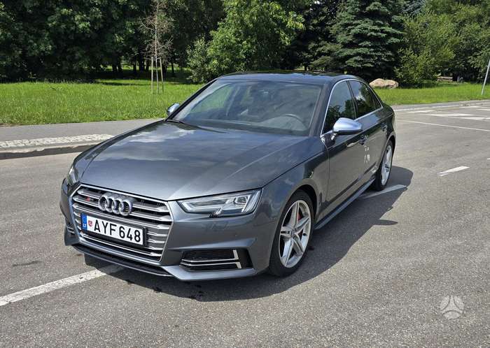 Audi S4, 3.0 l., Седан