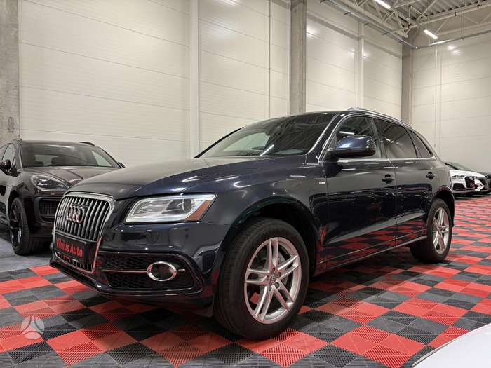 Audi Q5, 3.0 l., off-road / crossover