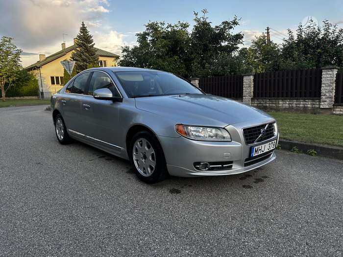 Volvo S80, 2.4 l., Седан