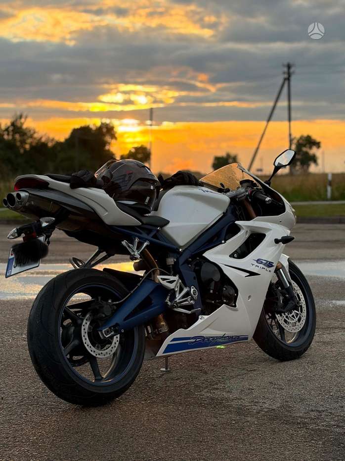 Triumph Daytona 675cc, спортбайки / superbikes
