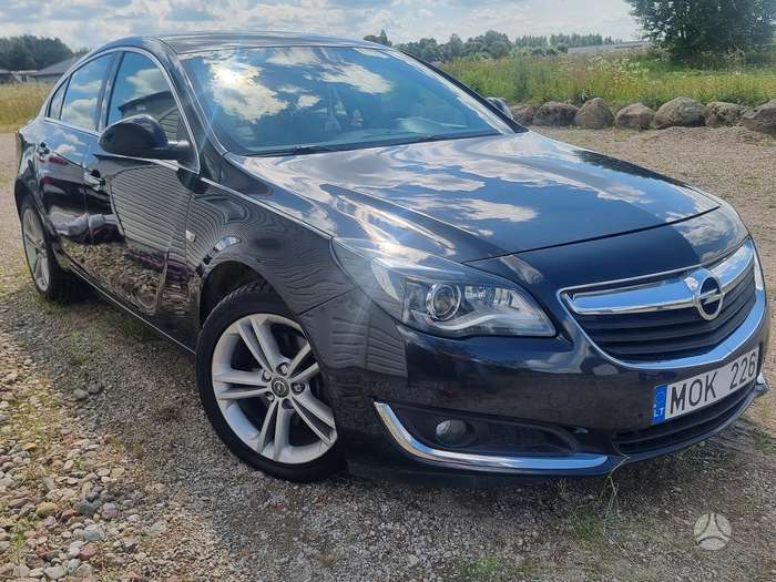 Opel Insignia, 2.0 l., hatchback