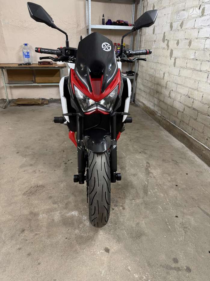 Kawasaki Z 800cc, street / classic