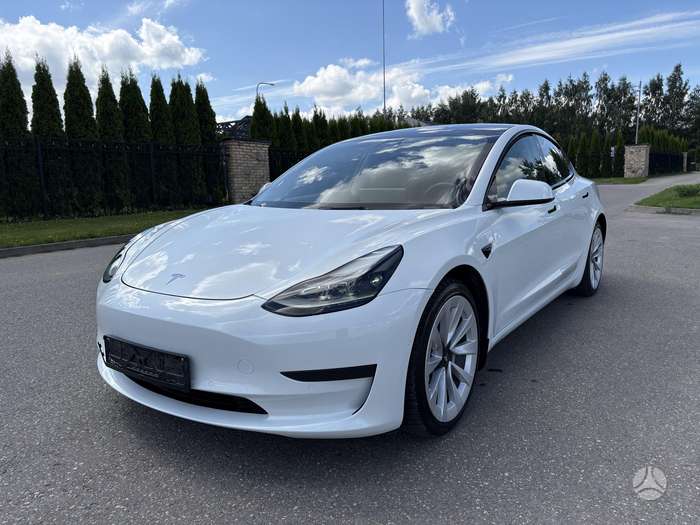 Tesla Model 3, 60 кВт·ч, Седан