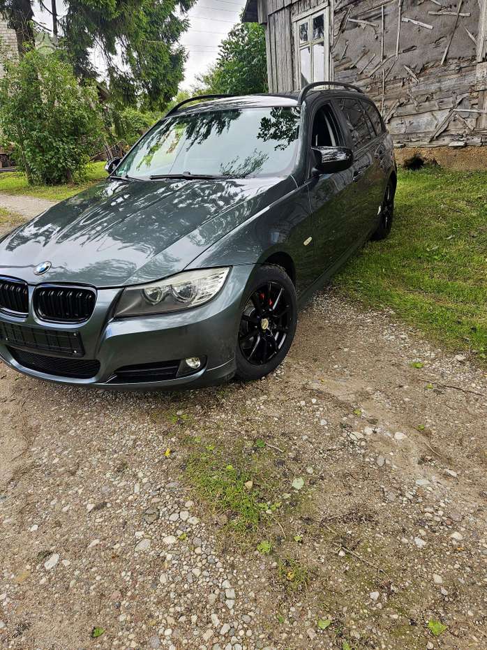 BMW 320, 2.0 l., wagon