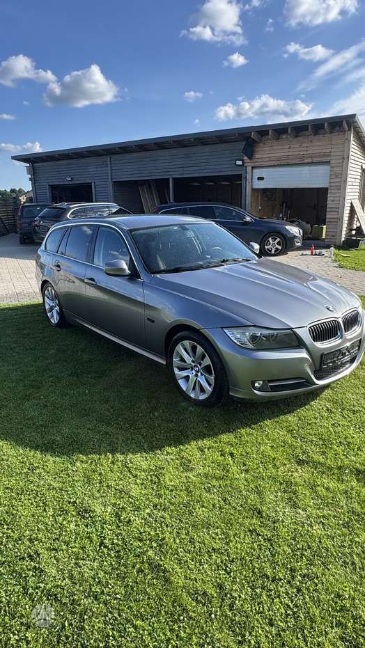 BMW 318, 2.0 l., wagon