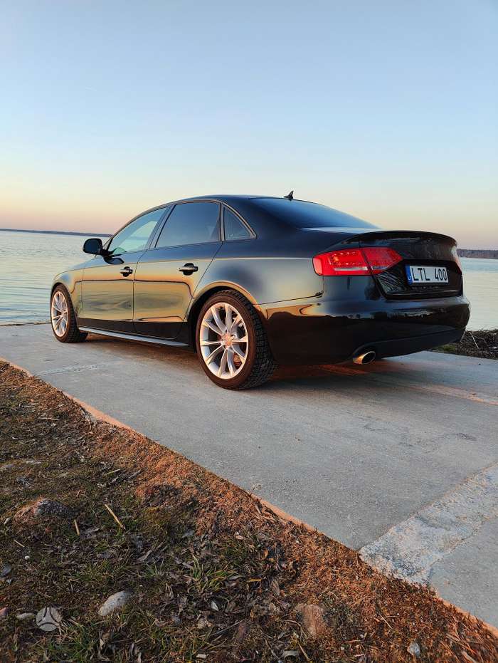 Audi A4, 3.0 l., sedanas