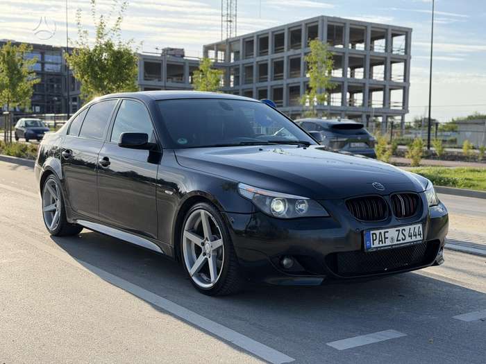 BMW 525, 2.5 l., Седан