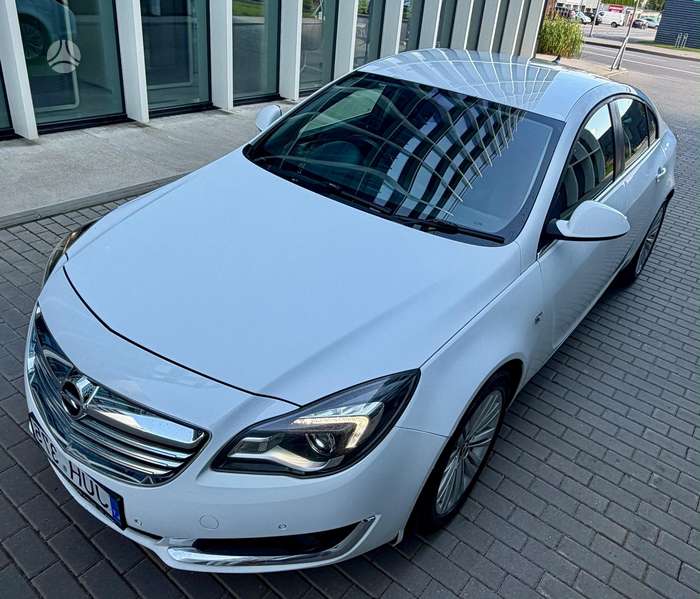 Opel Insignia, 2.0 l., hatchback