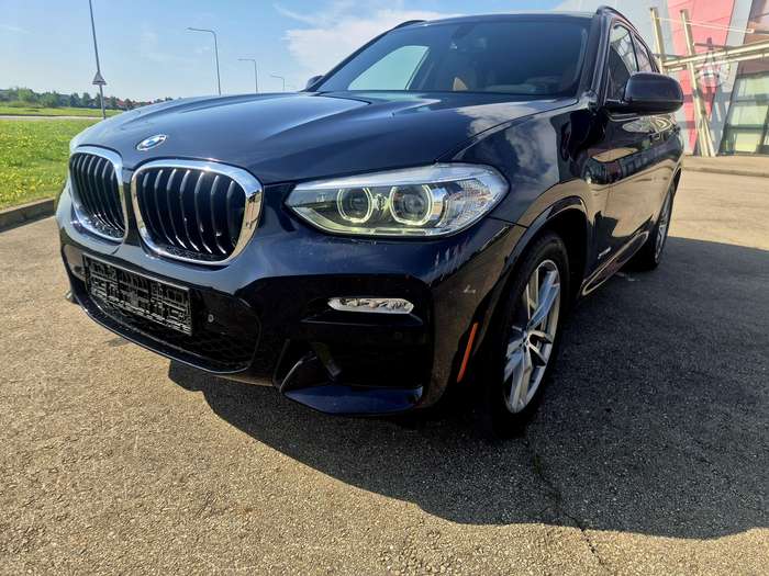 BMW X3, 2.0 l., off-road / crossover