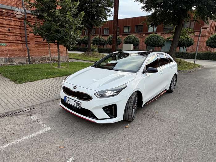 Kia ProCeed, 1.6 l., Хэтчбек