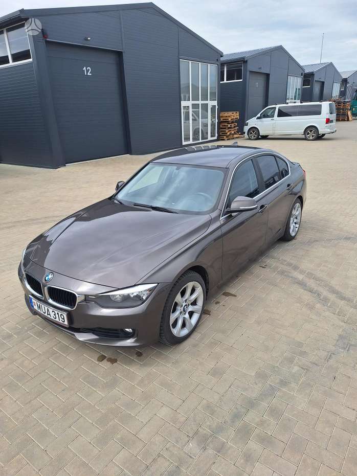 BMW 316, 2.0 l., Седан