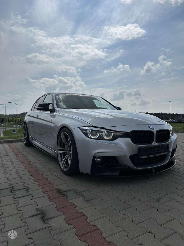 BMW 340, saloon / sedan