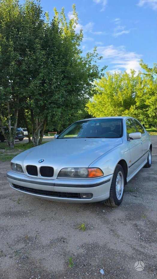 BMW 530, 2.9 l., Седан