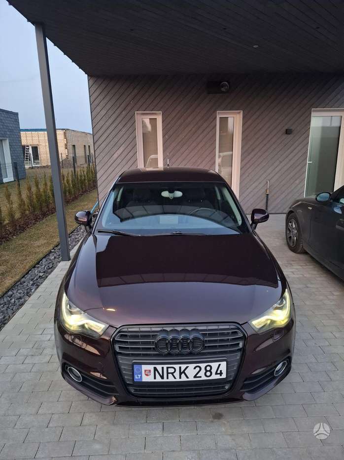 Audi A1, 1.6 l., Хэтчбек