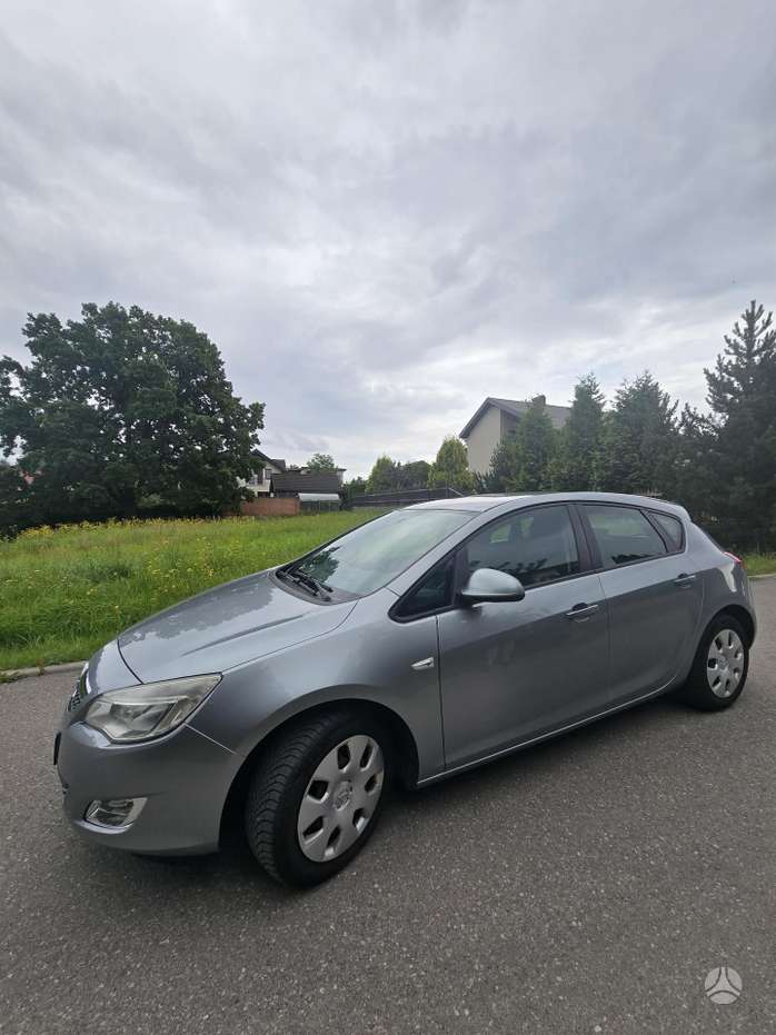 Opel Astra, 1.4 l., hatchback