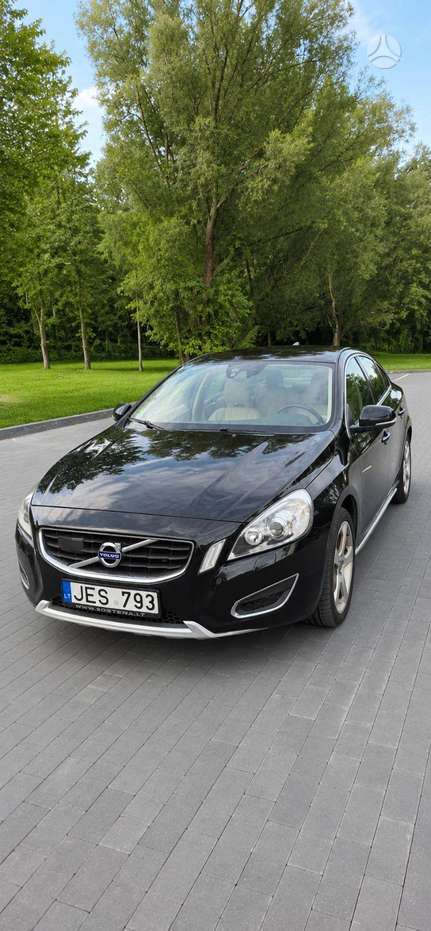 Volvo S60, 2.4 l., Седан