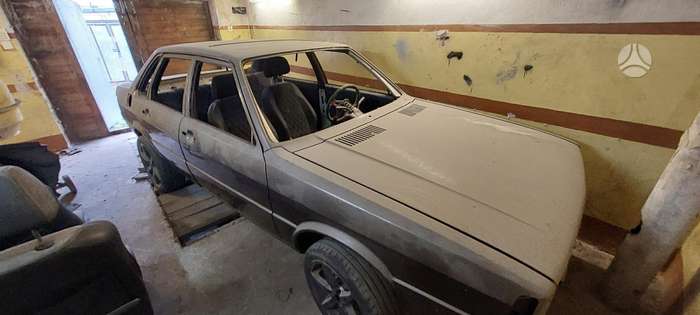 Audi 90, 2.2 l., Седан