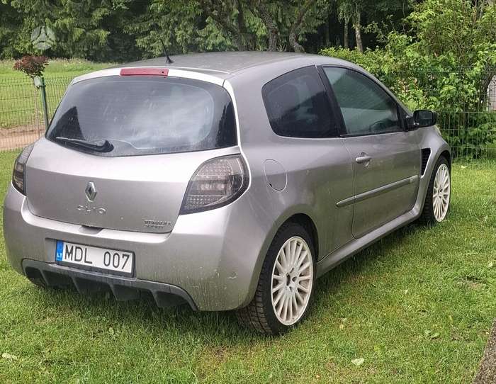 Renault Clio, 2.0 l., hatchback