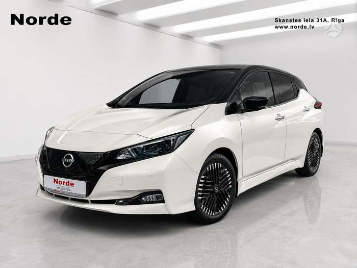 Nissan Leaf, 40 кВт·ч, Хэтчбек