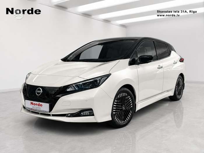 Nissan Leaf, 40 kWh, hatchback