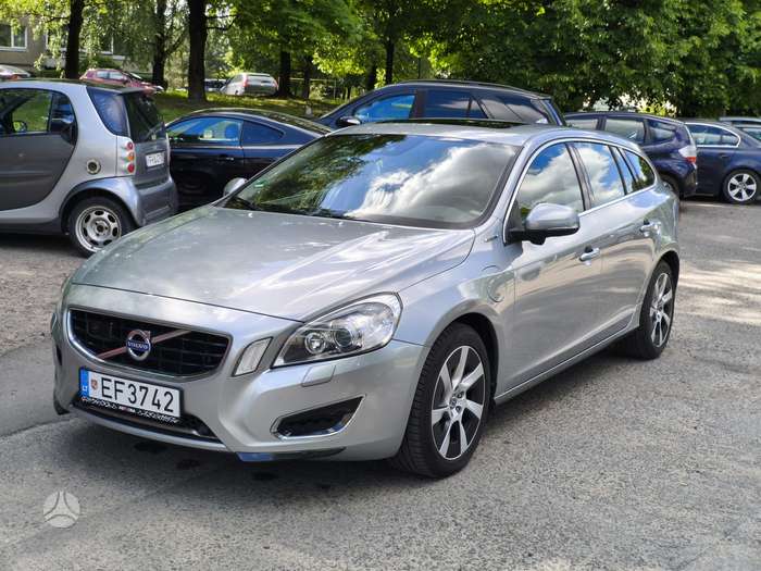Volvo V60, 2.4 l., Универсал