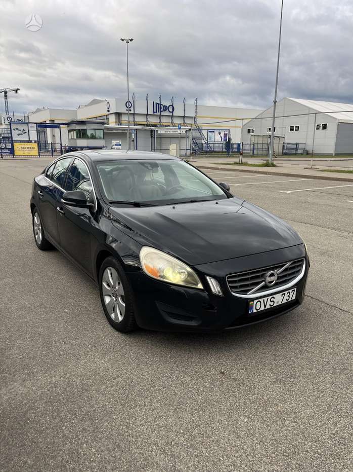 Volvo S60, 3.0 l., Седан