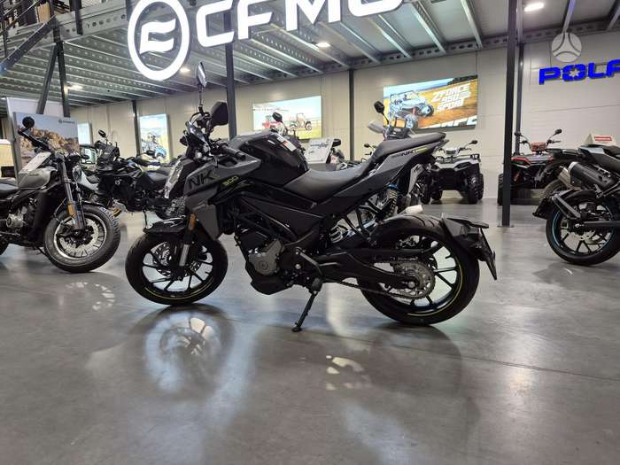 CFMOTO 300NK 293cc, street / classic