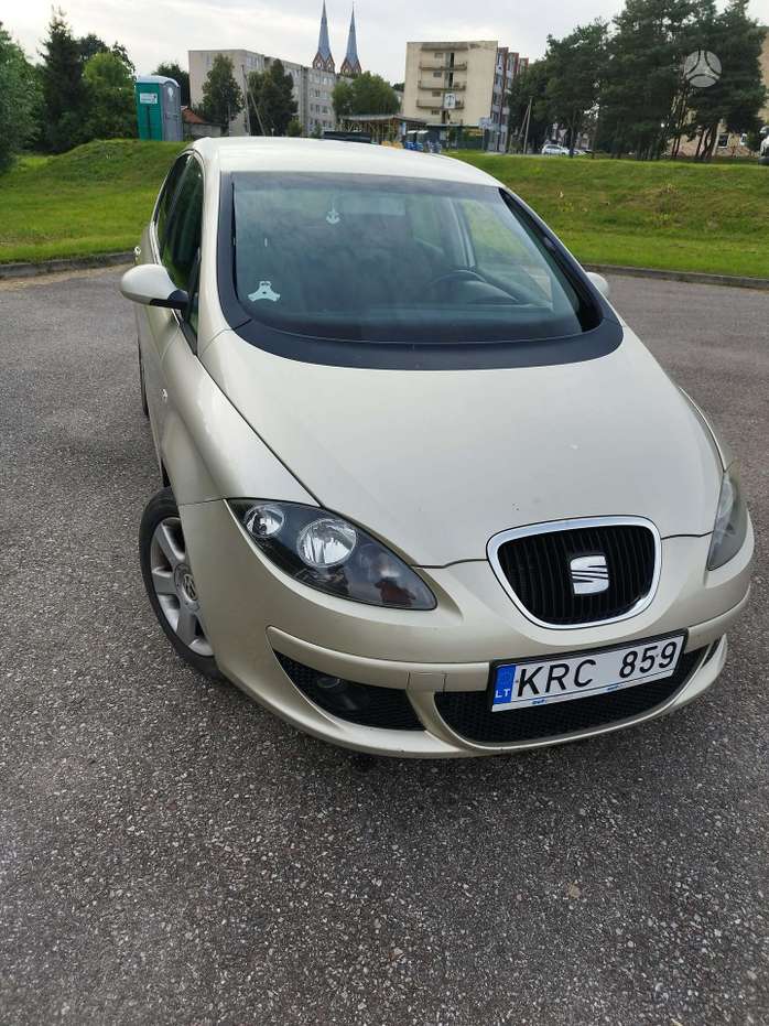 Seat Altea, 1.6 l., Седан