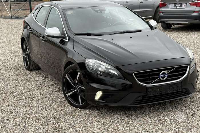Volvo V40, 2.0 l., hatchback
