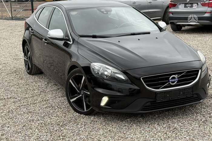 Volvo V40, 2.0 l., Хэтчбек