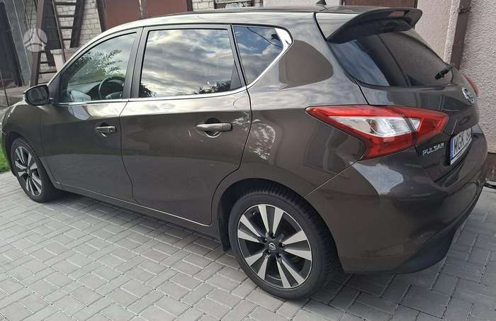 Nissan Pulsar, 1.2 l., hatchback