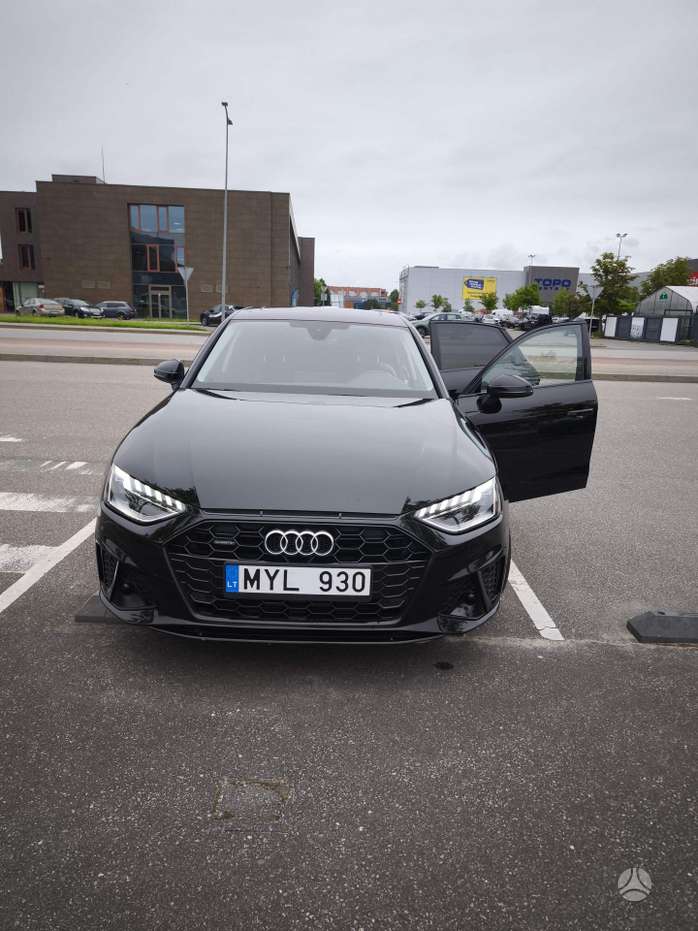 Audi A4, 2.0 l., Седан