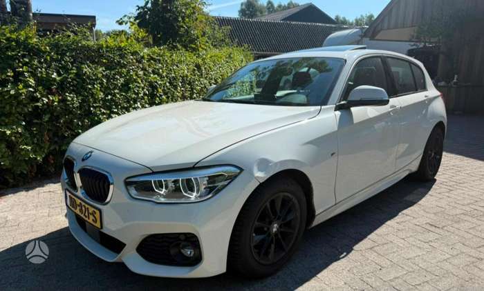 BMW 118, 1.5 l., Хэтчбек